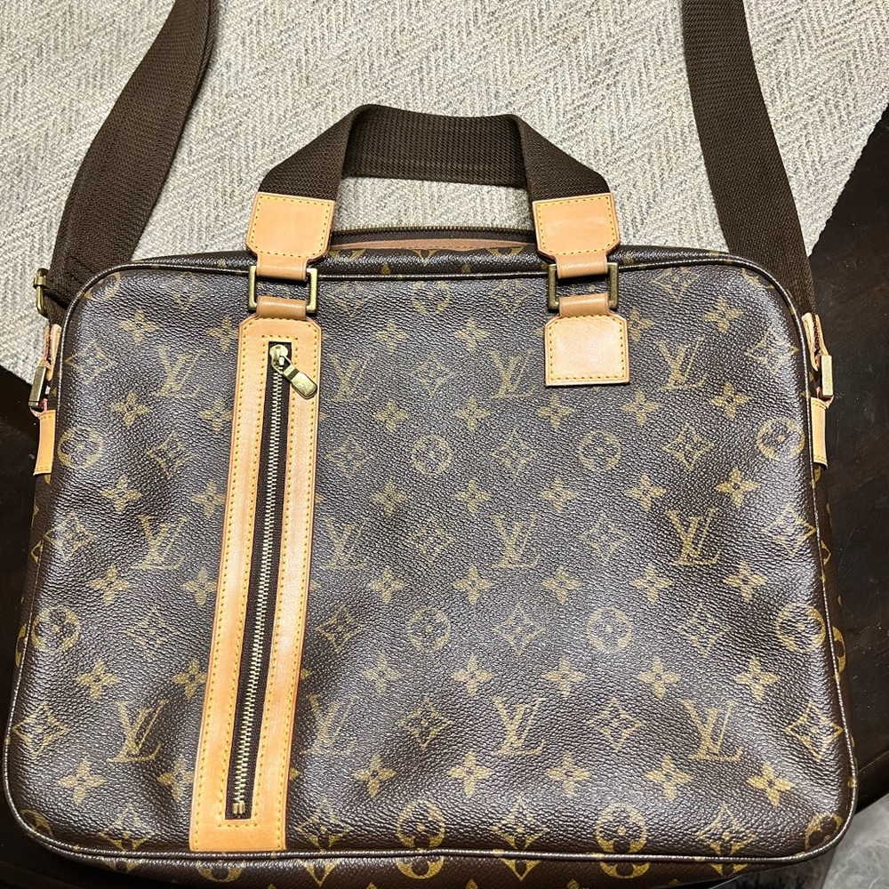 Louis Vuitton Sac Bosphore messenger with dust bag